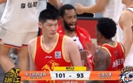 8868体育平台-离谱！某记者挖坑提问禁忌问题，卢伟识破陷阱愤怒离场送上眼神杀|上海男篮|王哲林|张镇麟|球队|裁判_新浪体育_新浪新闻