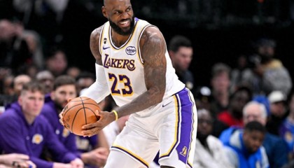 8868体育平台-就在今天，又一个79年NBA独一无二的纪录，被41岁詹姆斯达成了